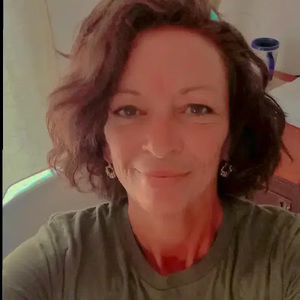 Meet your Posher, Vicky